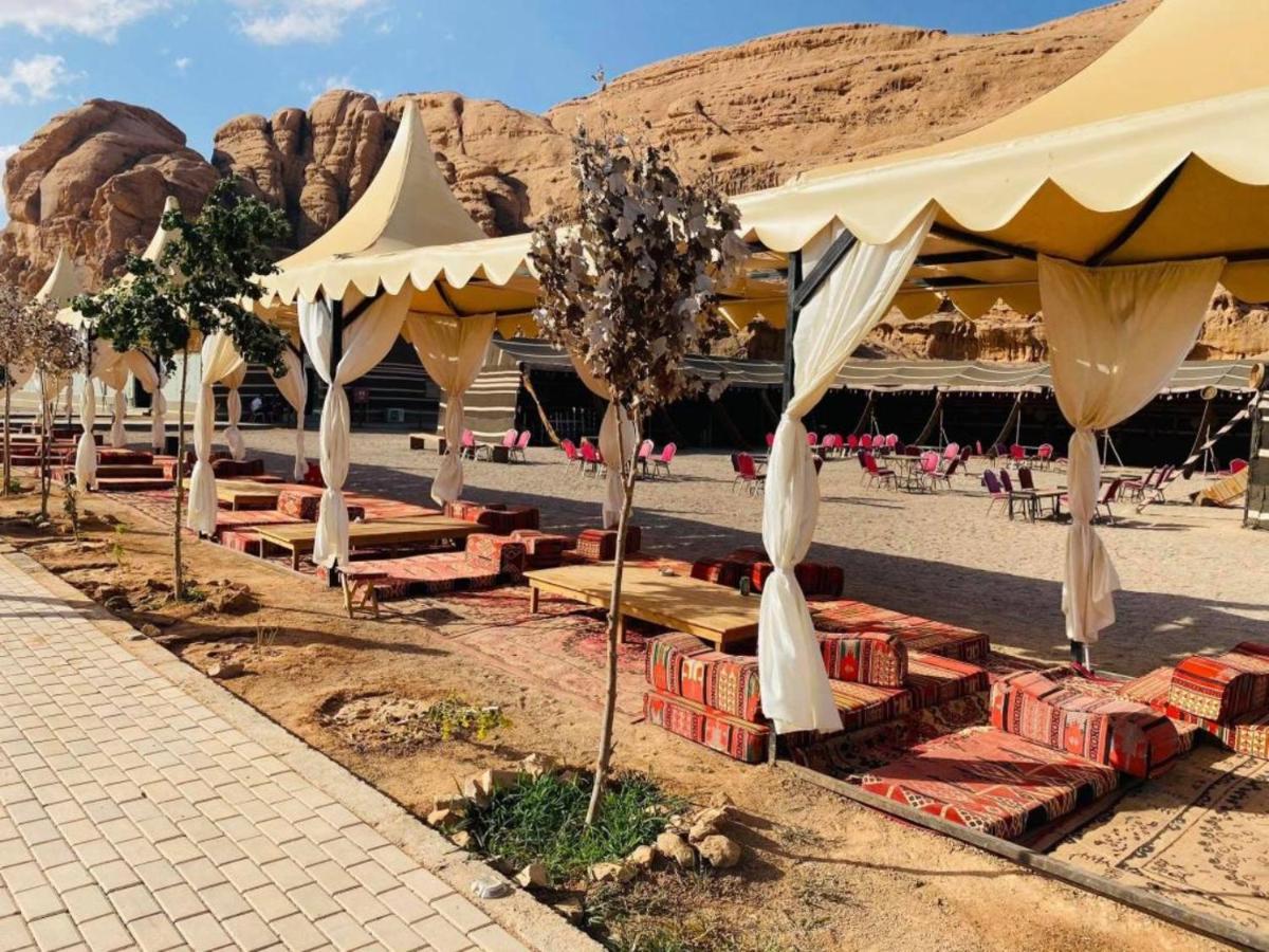Al Sultana Luxury Camp Villa Вади Рум Екстериор снимка