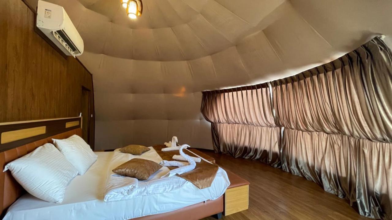 Al Sultana Luxury Camp Villa Вади Рум Екстериор снимка
