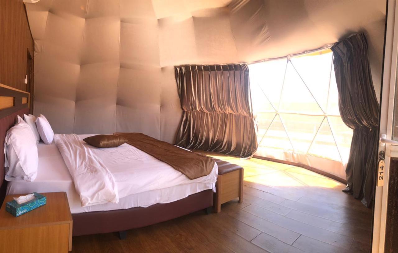 Al Sultana Luxury Camp Villa Вади Рум Екстериор снимка